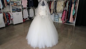 Dosteli Kıyafet Yıkama ve Teslim Merkezlerinden Gelin Adaylarına Destek