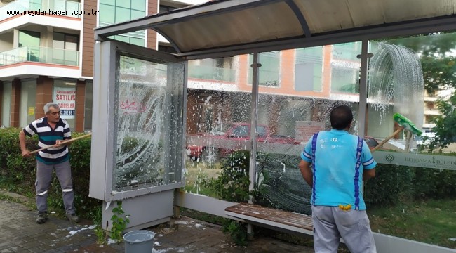 Duraklar yıkanıp dezenfekte edildi