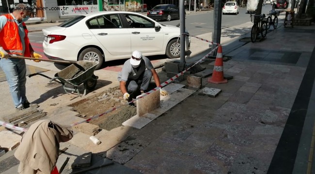 DÜZCE BELEDİYESİ KALDIRIMSIZ CADDE VE SOKAK BIRAKMAMAK İÇİN ÇALIŞIYOR 