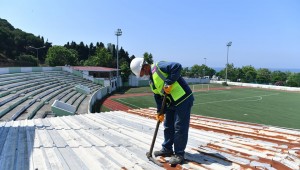 GÜRPINAR STADI TRİBÜNLERİ YENİLENİYOR