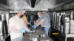 HERGÜN 450 AİLENİN SOFRASINA SICAK YEMEK