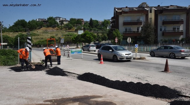 İzmit Belediyesinden Yeşilova Caddesi'ne 77 ton asfalt