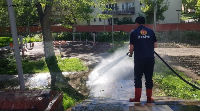 KARS BELEDİYESİ YARIN HİZMETE AÇILACAK PARKLARI HİZMETE HAZIR HALE GETİRDİ