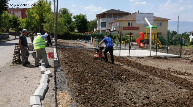 NALBANTOĞLU MAHALLESİNE ÇOCUK OYUN PARKI KURULDU