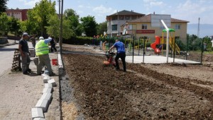 NALBANTOĞLU MAHALLESİNE ÇOCUK OYUN PARKI KURULDU