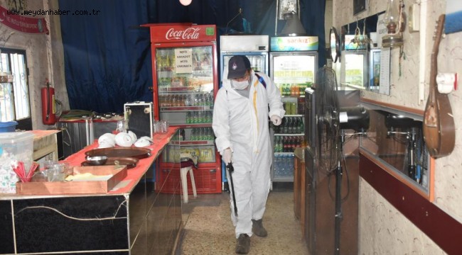 ŞEHZADELER BELEDİYESİ KAHVEHALERİ DEZENFEKTE EDİYOR 
