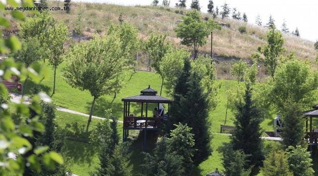 SİNCANLI VATANDAŞLAR SERA PARK'A YENİDEN KAVUŞTU