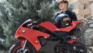 TOROSLAR'DA YENİ BİR ŞAMPİYON YETİŞİYOR '7 Yaşındaki Can'ın Tek Hayali Pistlerde Yarışmak'