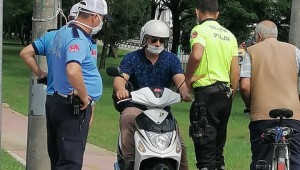 Yürüyüş yolunu kullanan motosikletlere geçit yok