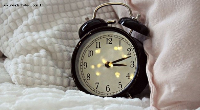 Alarm kurarak uyananlara 'biyolojik saat' uyarısı