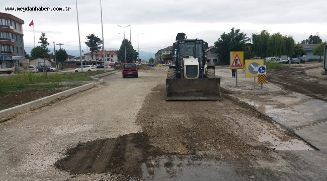 ASFALT YAMA ÇALIŞMALARI DEVAM EDİYOR