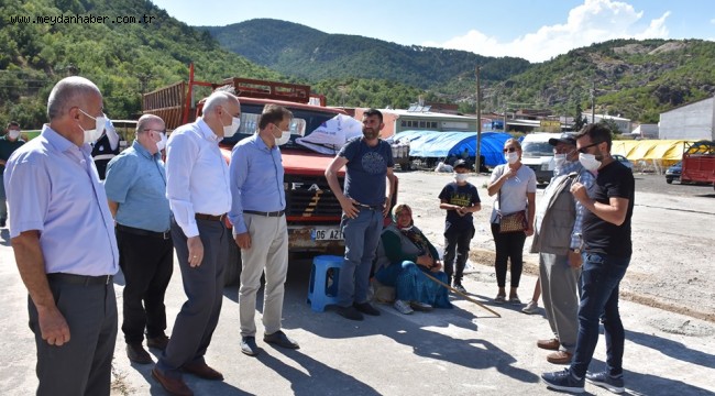 Başkan Acar, Yenilenen Kurban Pazarında İncelemelerde Bulundu