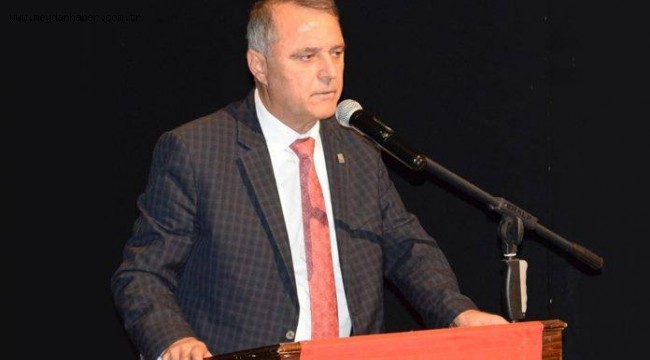 CUMHURİYET'E VE ATATÜRK'E DİL UZATANLAR ONUN KOLTUĞUNDA OTURAMAZ! 