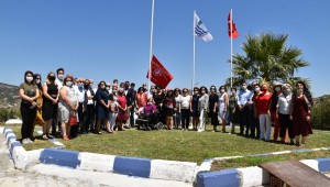Foça'da ilk engelsiz Kırmızı Bayrak dalgalandı
