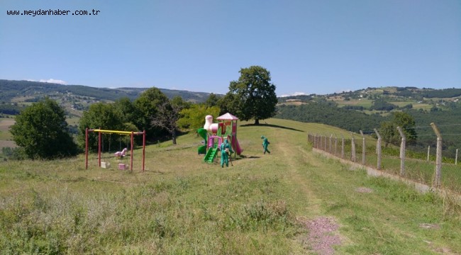 İzmit'in tüm mahalle ve köylerinde, parklar pırıl pırıl oluyor