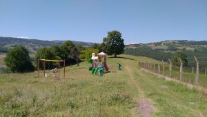 İzmit'in tüm mahalle ve köylerinde, parklar pırıl pırıl oluyor