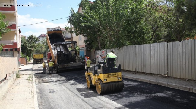 KARTAL'DA ASFALT SERİM ÇALIŞMALARI 7/24 DEVAM EDİYOR