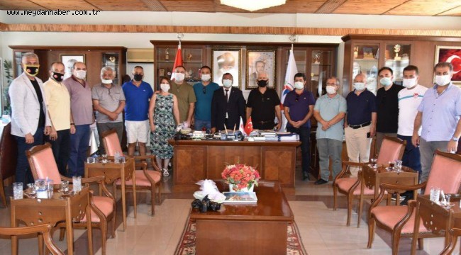 ANTALYA'LI GAZETECİLER BAŞKAN VELİ GÖK'Ü MAKAMINDA ZİYARET ETTİ.  