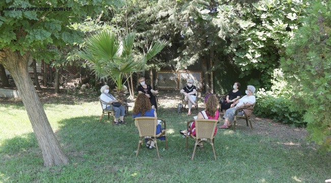 Bahçe Sohbetleri'yle salgının etkilerini yeniyorlar