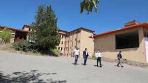 BAŞKAN ARI, NEVŞEHİR BELEDİYESİ'NE DEVRİ GERÇEKLEŞEN ESKİ SSK HASTANESİ BİNASI VE ARSASINDA İNCELEMELERDE BULUNDU