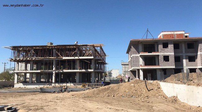 Bergama'da inşaatlar denetledi