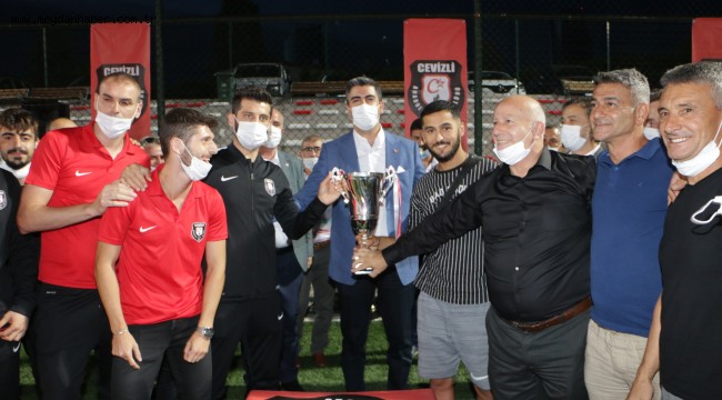 Cevizli Anadoluspor'da Kupa Sevinci