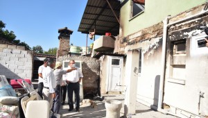 EVİ YANAN İKİ AİLEYE YUNUSEMRE SAHİP ÇIKTI