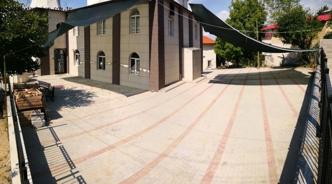 Osmangazi'de Camilerin Çevresi Güzelleşiyor