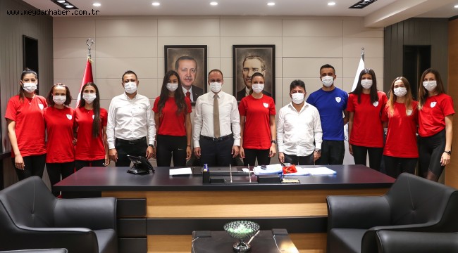 PAMUKKALE BELEDİYESPOR KADIN VOLEYBOL TAKIMI 2. LİG'E HAZIRLANIYOR  