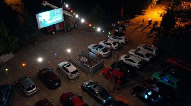 Safranbolu'da açık havada arabalı sinema etkinliği