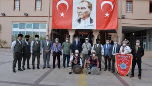 84.Bergama Kermesi açılışı Kurtuluş günü etkinlikleri ile birlikte başladı