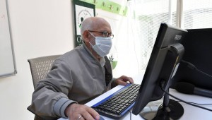 ​​​​​​​86 Yaşında Bilgisayar Kullanmayı Öğrendi 