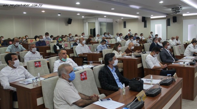 AK Parti'den kentsel dönüşüm raporu eleştirisi