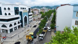 ATA CADDESİ SICAK ASFALTA KAVUŞTU