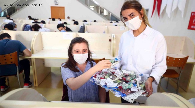 Bağcılar Belediyesi'nden öğretmen adaylarına moral hediyesi 