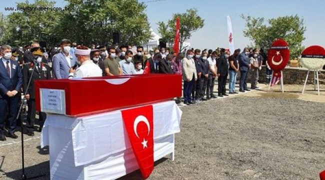 BAŞKAN ATAÇ ŞEHİDİ SON YOLCULUĞUNA UĞURLADI