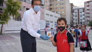 BAŞKAN ÇELİK 'ÜZÜMLER DE BİZDEN' DEMİŞTİ,  SÖZÜNÜ TUTTU 