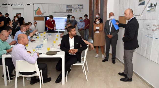 BAŞKAN TUNÇ SOYER, FOÇA'DA YENİ PROJELERİN MÜJDESİNİ VERDİ