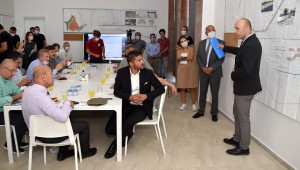 BAŞKAN TUNÇ SOYER, FOÇA'DA YENİ PROJELERİN MÜJDESİNİ VERDİ