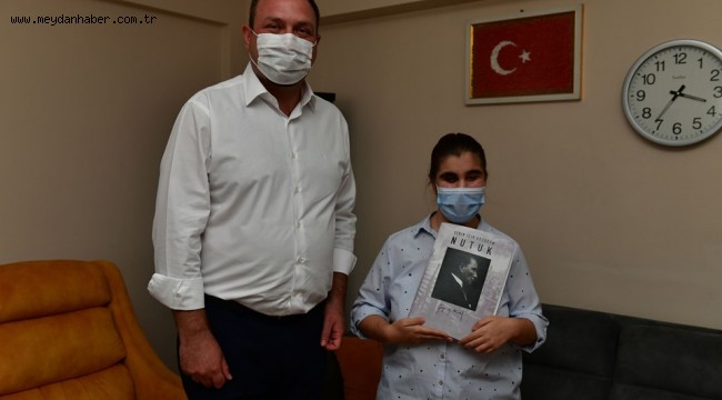 Başkan Utku Gümrükçü'den Görme Engelli Mine'ye ziyaret