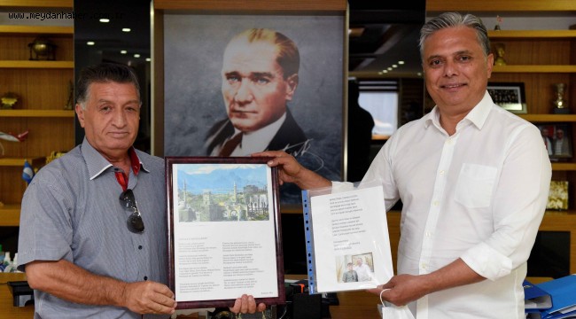 Başkan Uysal İçin Şiir Yazdı