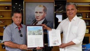 Başkan Uysal İçin Şiir Yazdı