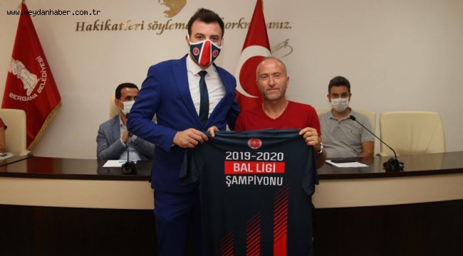 Bergama Belediyespor'un olağanüstü kongresi yapıldı