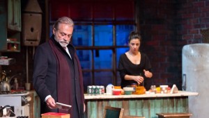 BEYLİKDÜZÜ SAHNESİ, PERDELERİNİ AÇIYOR