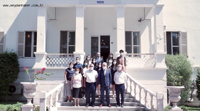 Bilim sevdalısı Egeli gençler önemli başarılara imza atıyor