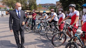 BİSİKLETÇİLERDEN ANLAMLI ETKİNLİK