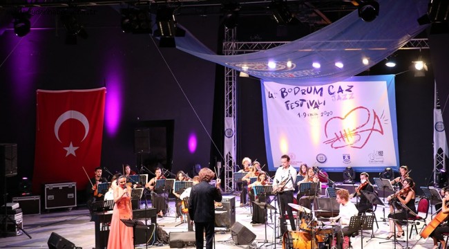 Bodrum Caz Festivali Büyülüyor