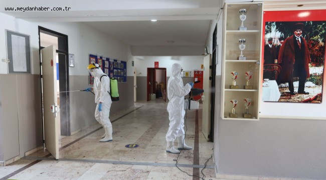 Buca Belediyesi'nden okullara Covid-19 mesaisi 