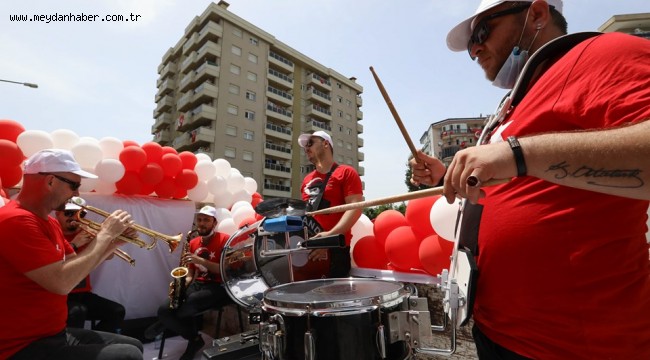      Buca'dan 9 Eylül'e Muhteşem Karşılama