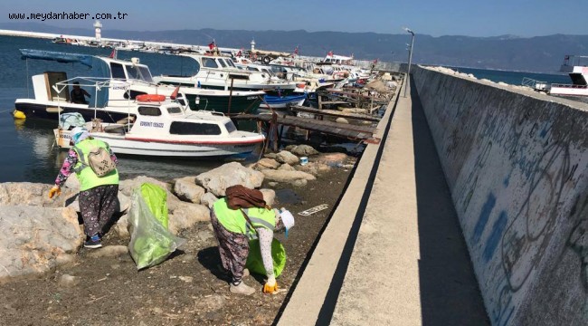 BURHANİYE BALIKÇI BARINAĞI VE FENERDEN ONLARCA TORBA ÇÖP ÇIKTI